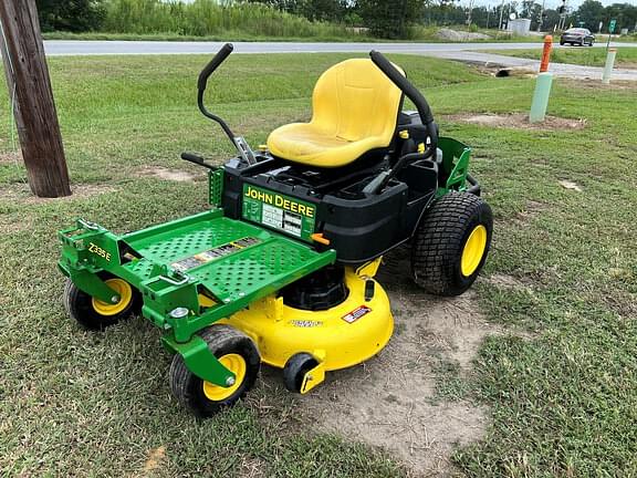 Image of John Deere Z335E Primary image