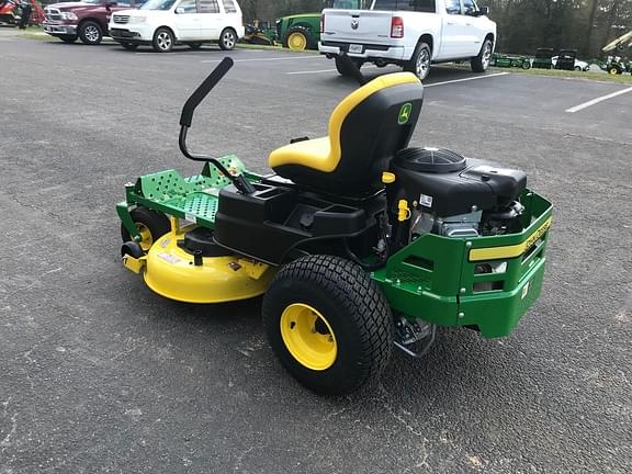 Image of John Deere Z335E equipment image 3