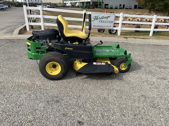 Image of John Deere Z335E Primary image