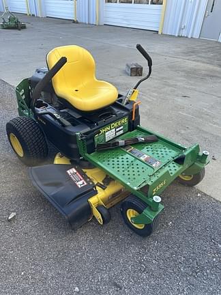 Image of John Deere Z335E equipment image 1