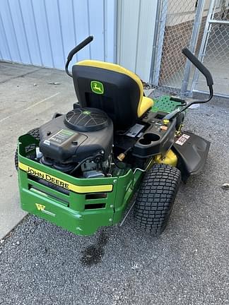 Image of John Deere Z335E equipment image 2