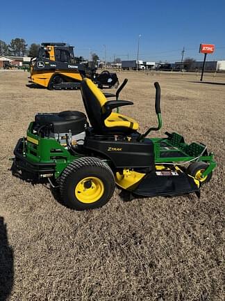 Image of John Deere Z345M equipment image 3