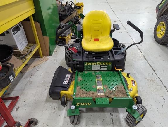 Image of John Deere Z345M equipment image 2