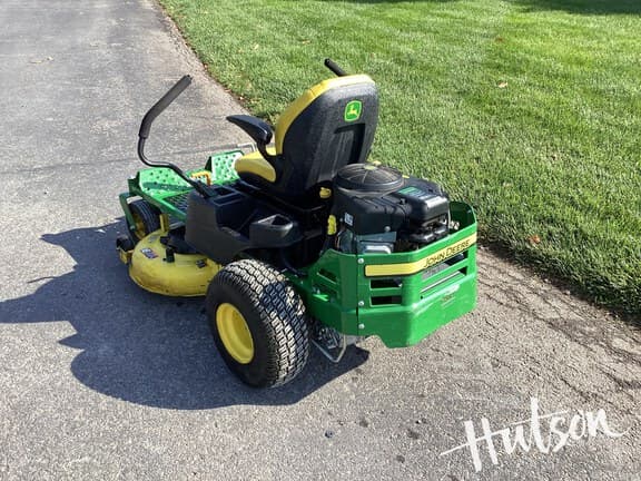Image of John Deere Z345M equipment image 3