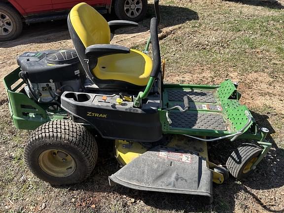 Image of John Deere Z345R equipment image 1