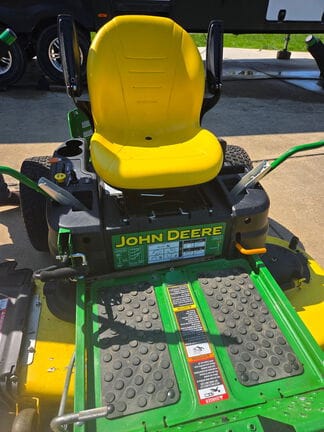 2022 John Deere Z355R Equipment Image0