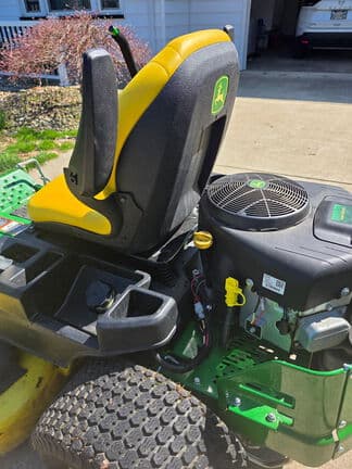 Image of John Deere Z355R equipment image 2