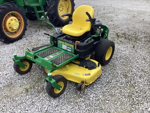 Image of John Deere Z355R equipment image 1
