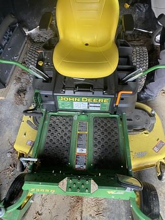 Image of John Deere Z365R equipment image 4