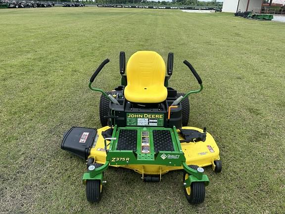Image of John Deere Z375R equipment image 2