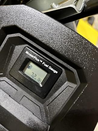 Image of John Deere Z515E equipment image 3