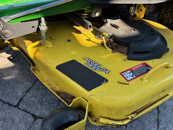 Image of John Deere Z515E equipment image 4