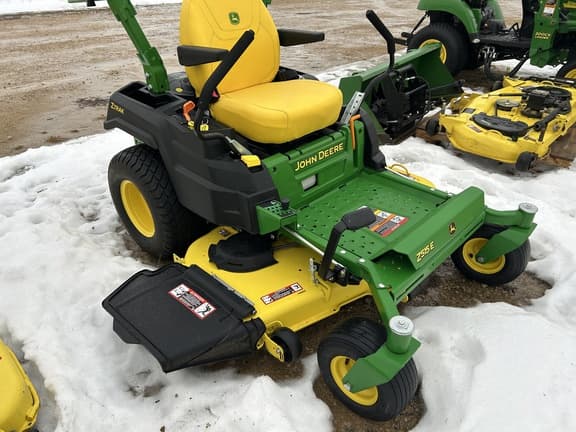 Image of John Deere Z515E equipment image 4