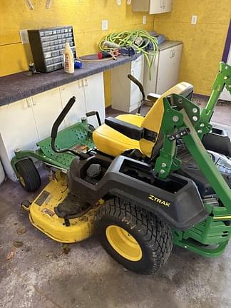 Image of John Deere Z515E equipment image 3