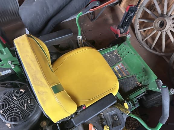 Image of John Deere Z530M equipment image 3