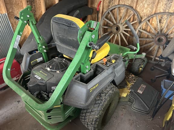 Image of John Deere Z530M equipment image 1