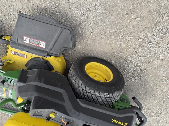 Image of John Deere Z530M equipment image 4