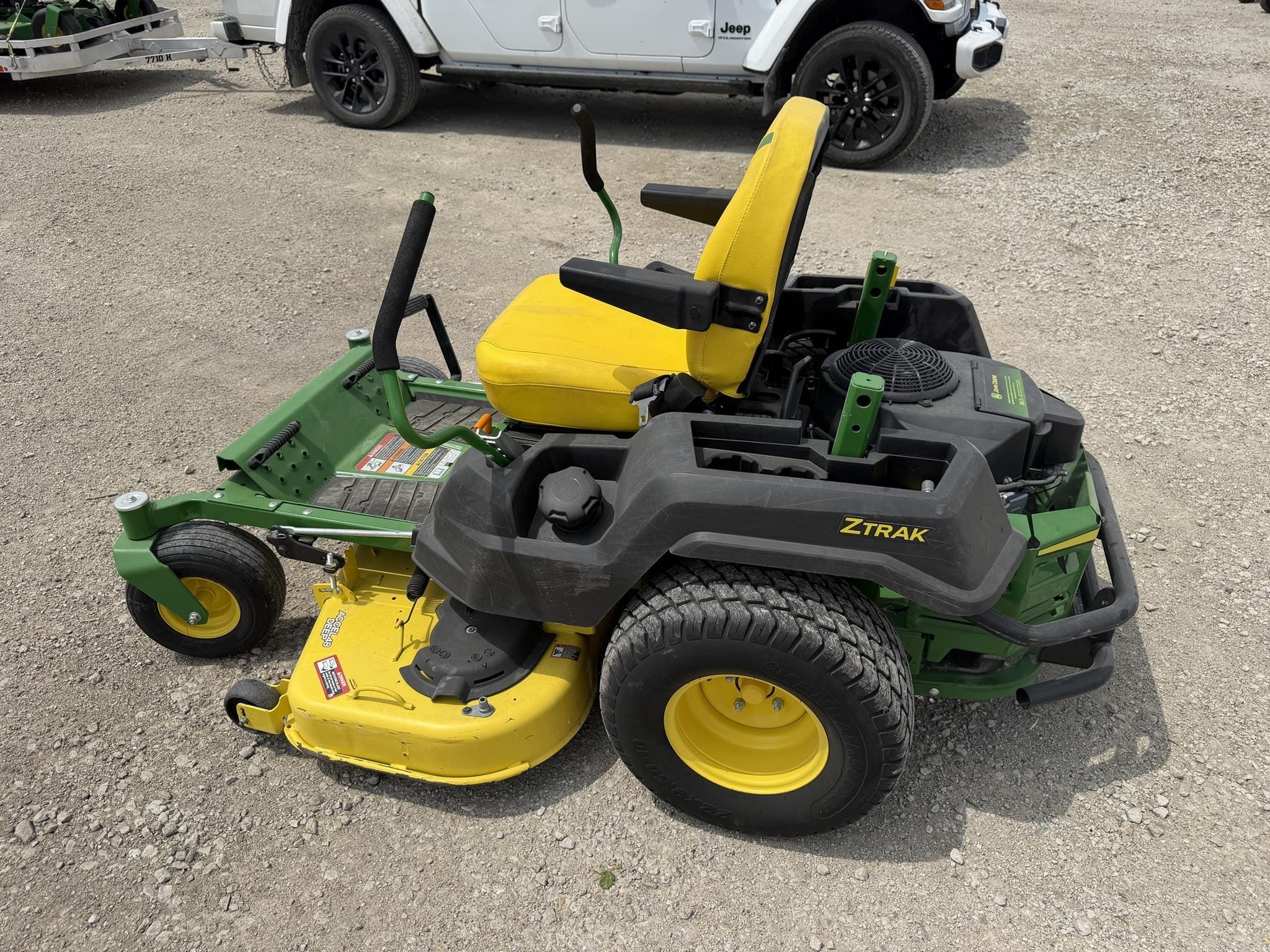 2022 John Deere Z530M Equipment Image0
