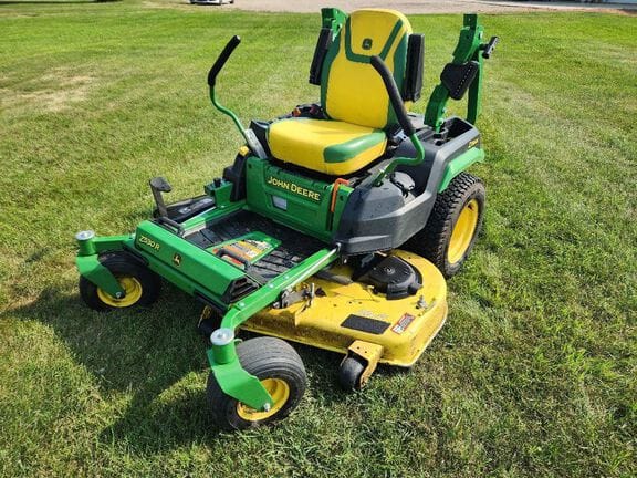 2022 John Deere Z530R Equipment Image0