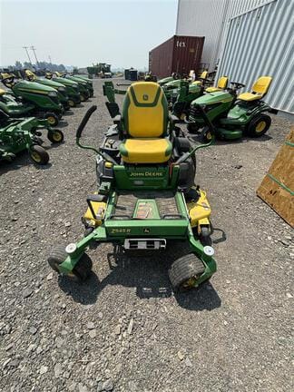 2022 John Deere Z545R Equipment Image0