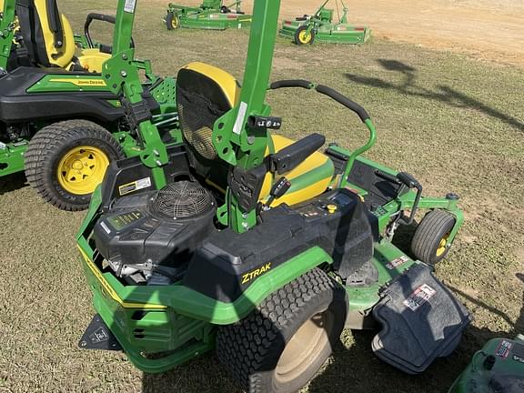 Image of John Deere Z545R equipment image 4