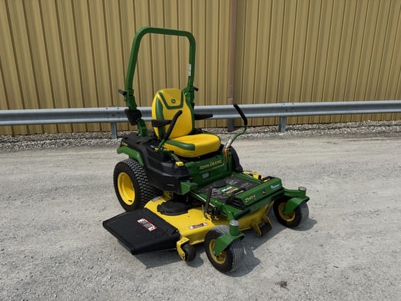 2022 John Deere Z545R Equipment Image0