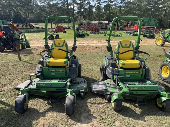 Image of John Deere Z545R equipment image 1