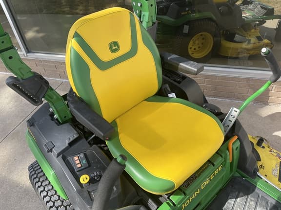 Image of John Deere Z545R equipment image 2
