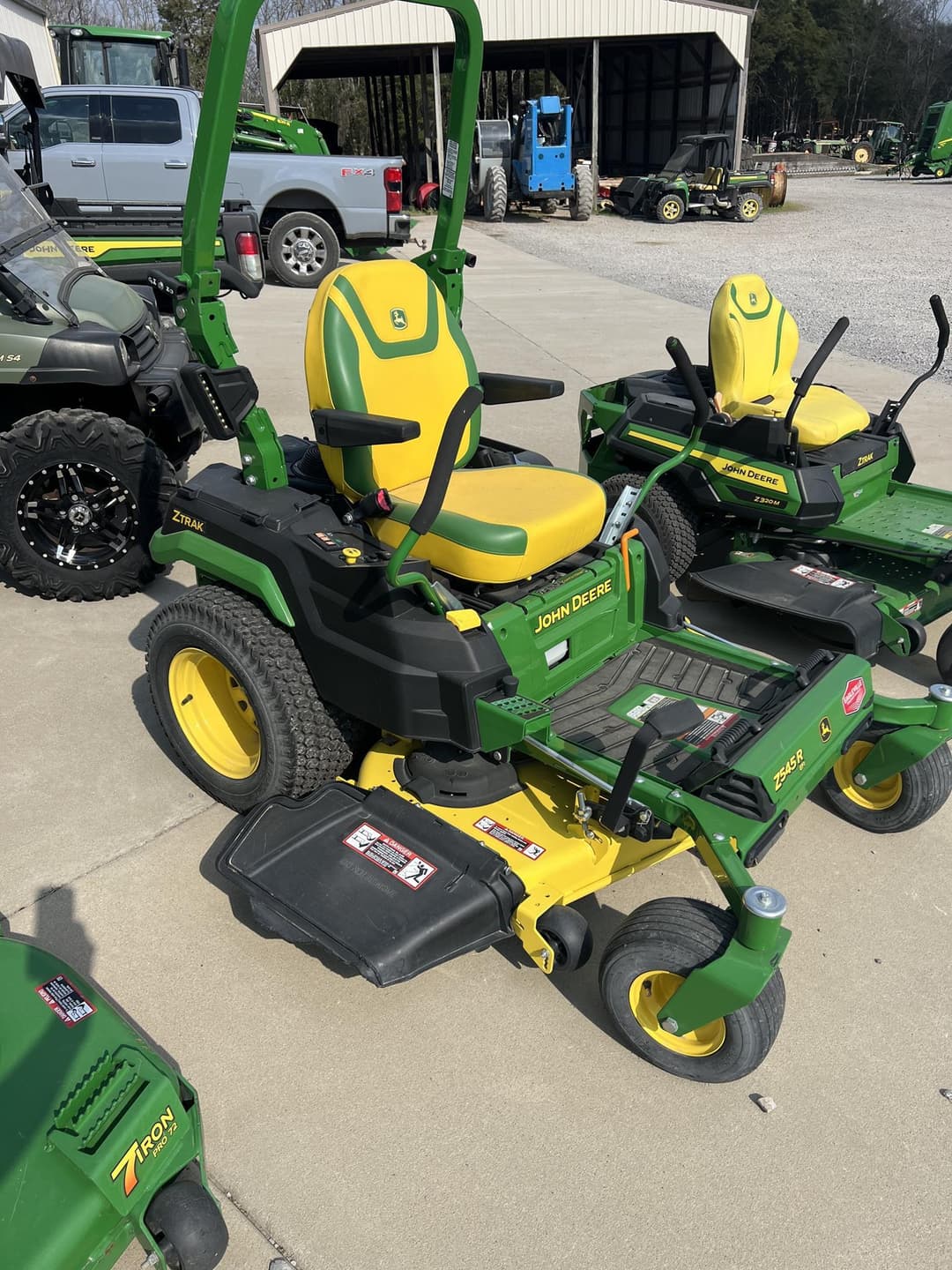 Image of John Deere Z545R Image 1