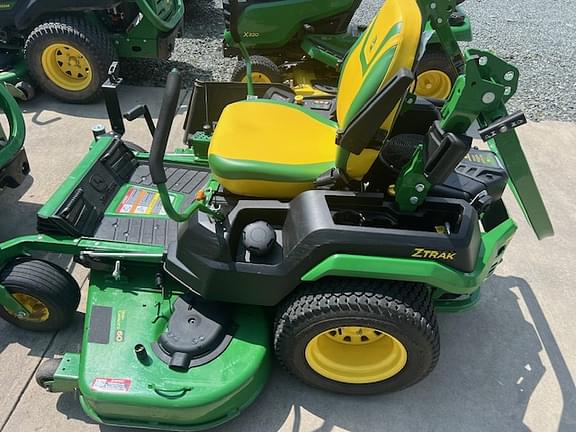 Image of John Deere Z545R equipment image 2