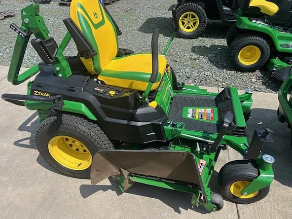 Image of John Deere Z545R equipment image 1