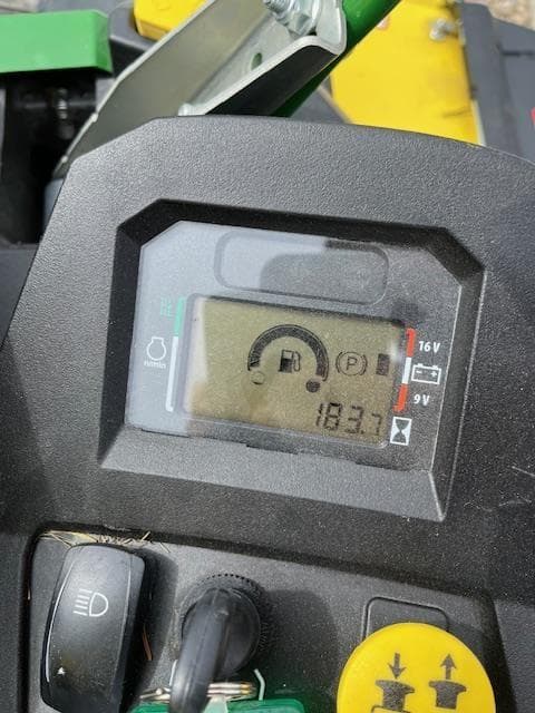 Image of John Deere Z545R equipment image 4