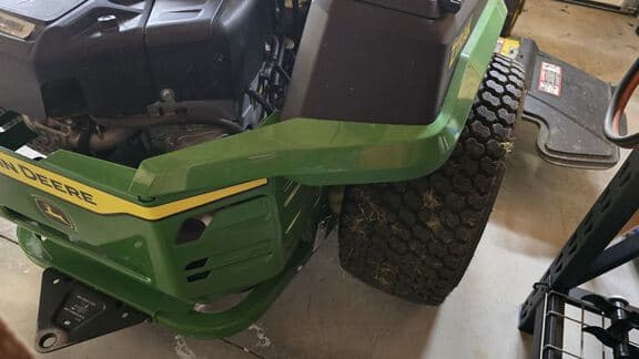 Image of John Deere Z545R equipment image 2