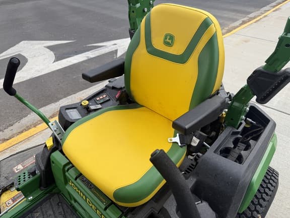 Image of John Deere Z545R equipment image 4