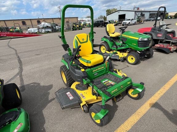 Image of John Deere Z545R equipment image 3