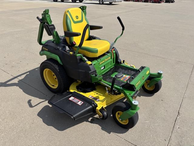 Image of John Deere Z545R equipment image 3