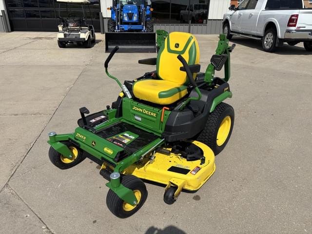 Image of John Deere Z545R equipment image 1