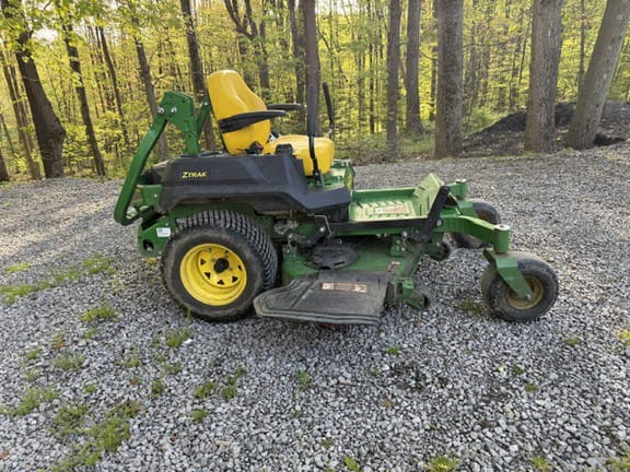 2022 John Deere Z720E Equipment Image0