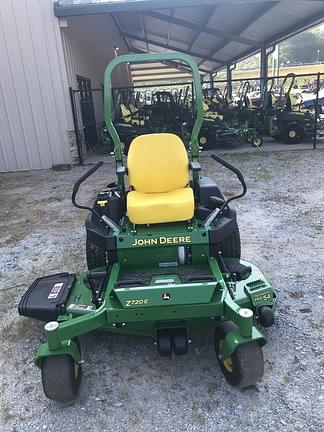 Image of John Deere Z720E Primary image