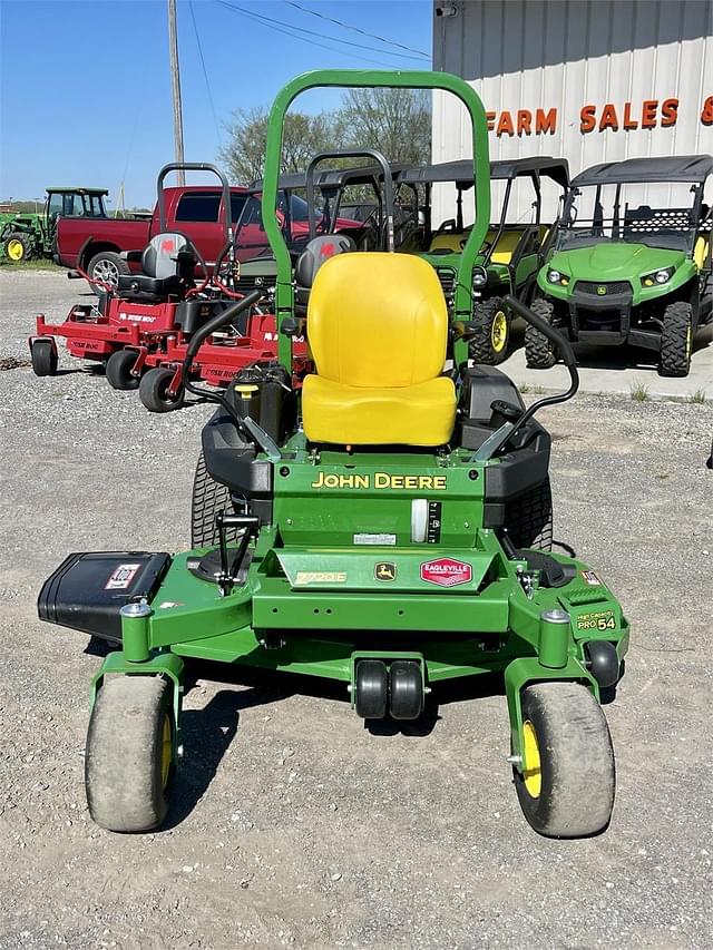 Image of John Deere Z720E equipment image 3