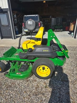 Image of John Deere Z720E equipment image 2