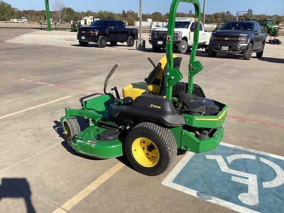 Image of John Deere Z720E equipment image 2