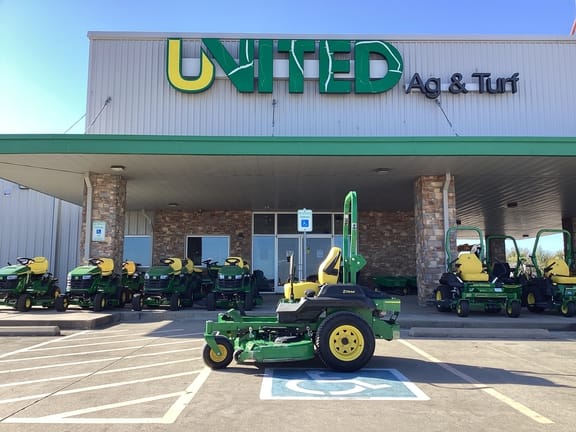 2022 John Deere Z720E Equipment Image0