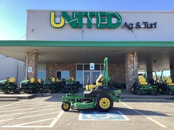 Main image John Deere Z720E