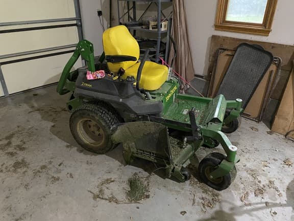 Image of John Deere Z720E Primary image