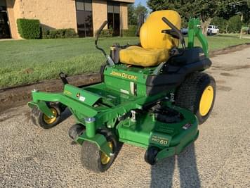 Main image John Deere Z720E