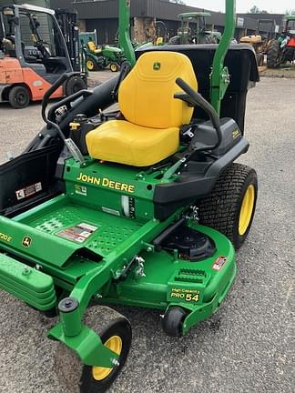 Image of John Deere Z720E equipment image 3