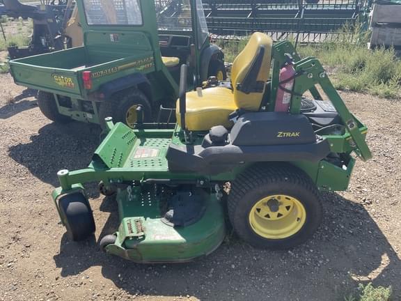Image of John Deere Z720E equipment image 2