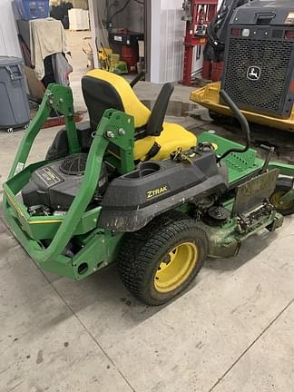 Image of John Deere Z720E equipment image 2