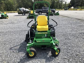 Main image John Deere Z720E